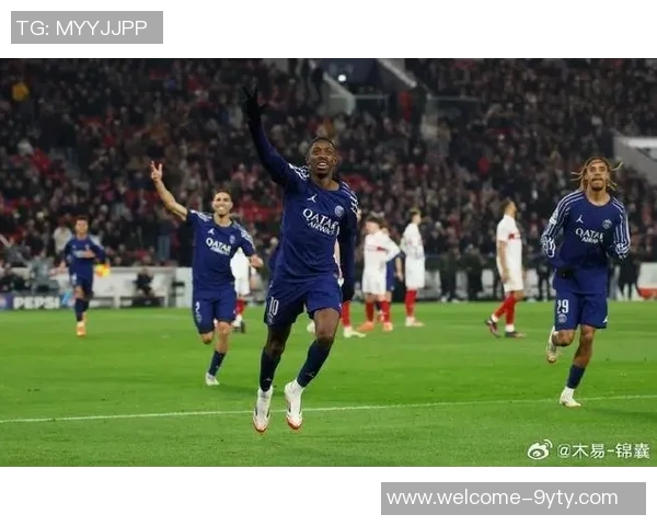 巴黎欧冠客战勒沃库森大名单公布登贝莱在列马尔基尼奥斯领衔防线