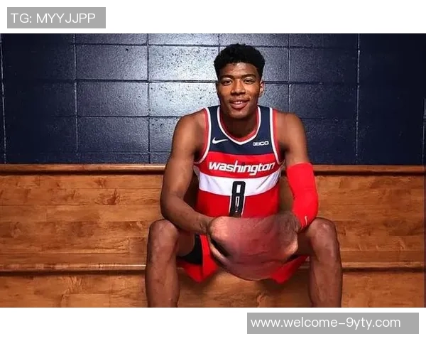 八村塁谈与东契奇的友谊:年龄差距让我们相处更加轻松自然 八村塁谈与东契奇的友谊:年龄差距让我们相处更加轻松自然