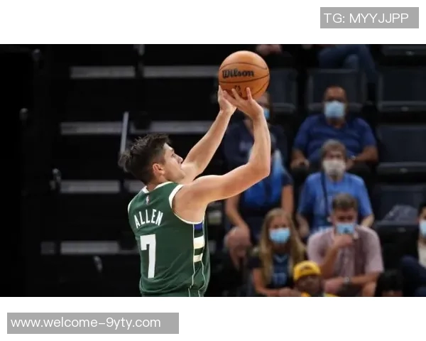 字母哥疯狂表现半场高效得分18分助球队领先正负值达15