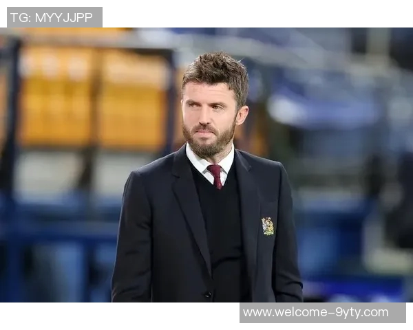 回忆曼市德比的经典瞬间复古球衣与继海C罗卡里克的精彩表现